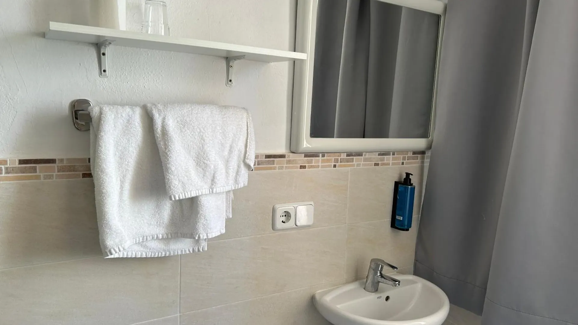 ** Guest house Hostal San Telmo - Adults Only Cala Major  Spain