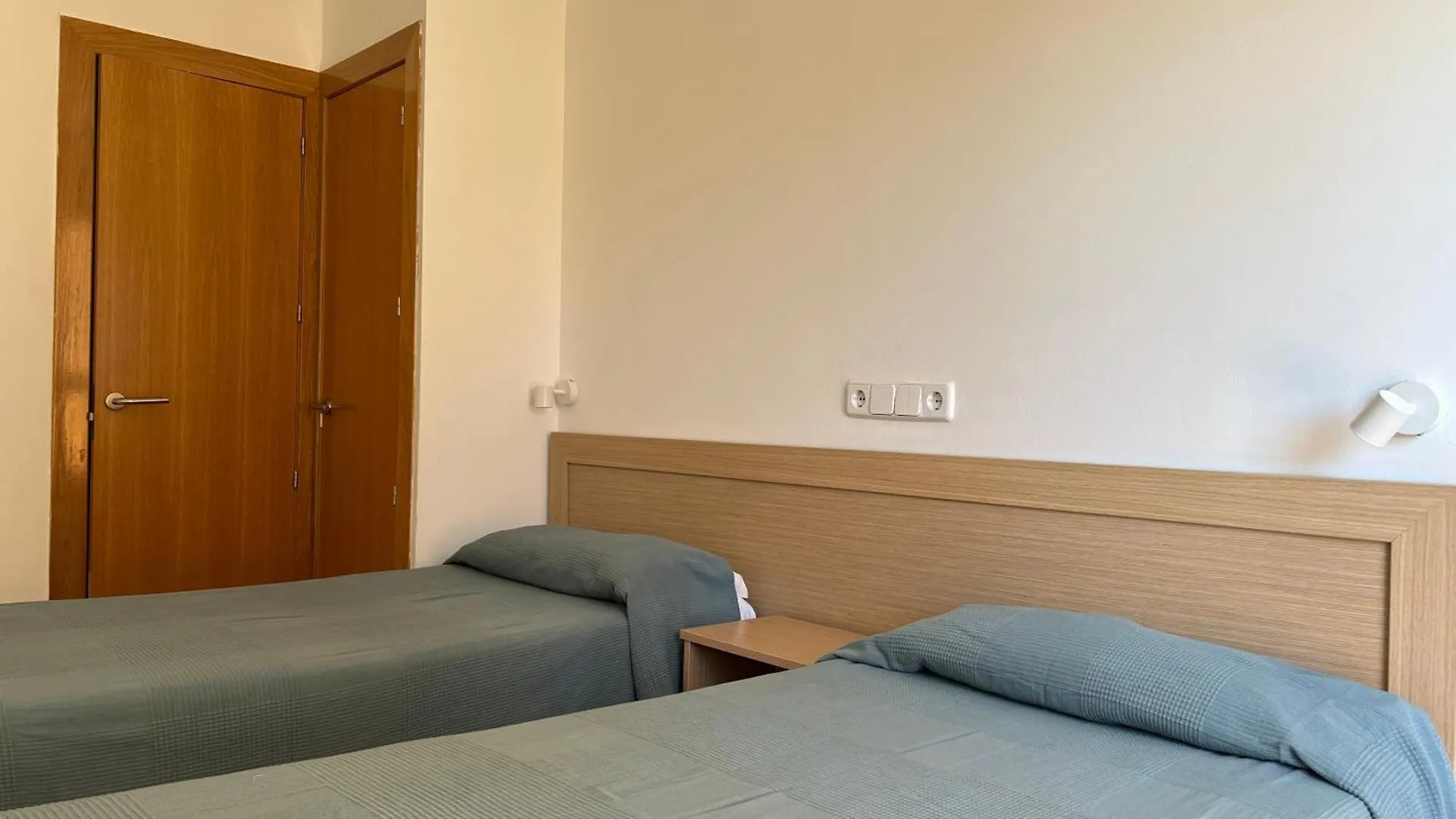 Hostal San Telmo - Adults Only Cala Major  2*, Cala Major (Mallorca)